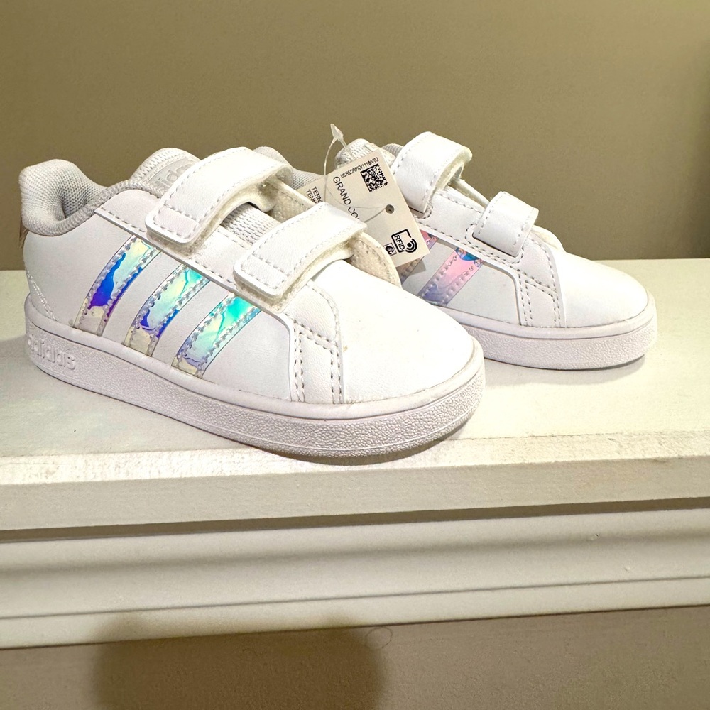 Adidas grand court toddler girls size 6 shoes NWT